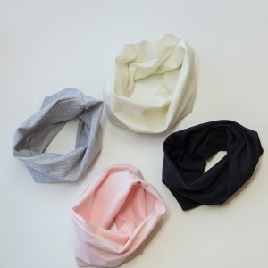 Купить шарф-хомут для ребенка розового, серого, темно-синего и молочного цвета